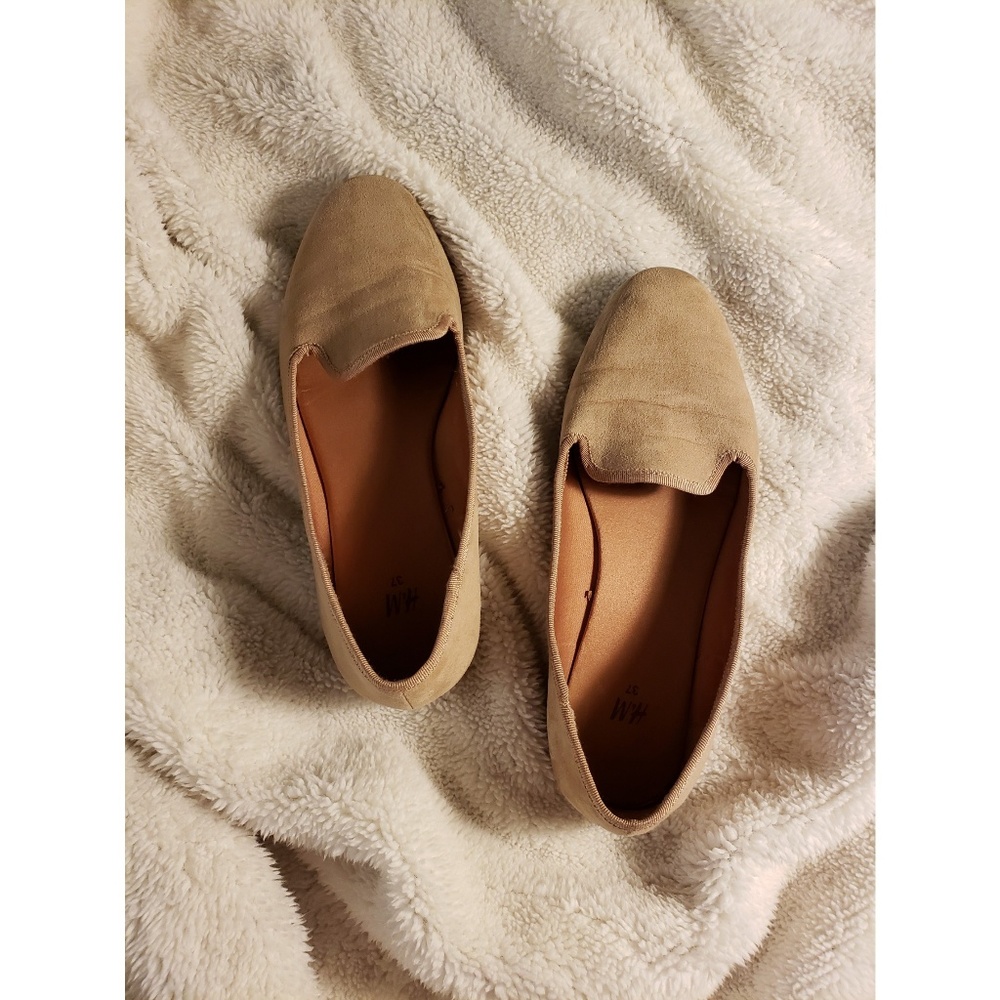 Nude Flats